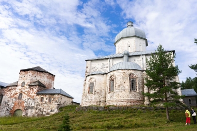 Крест на Кий-острове